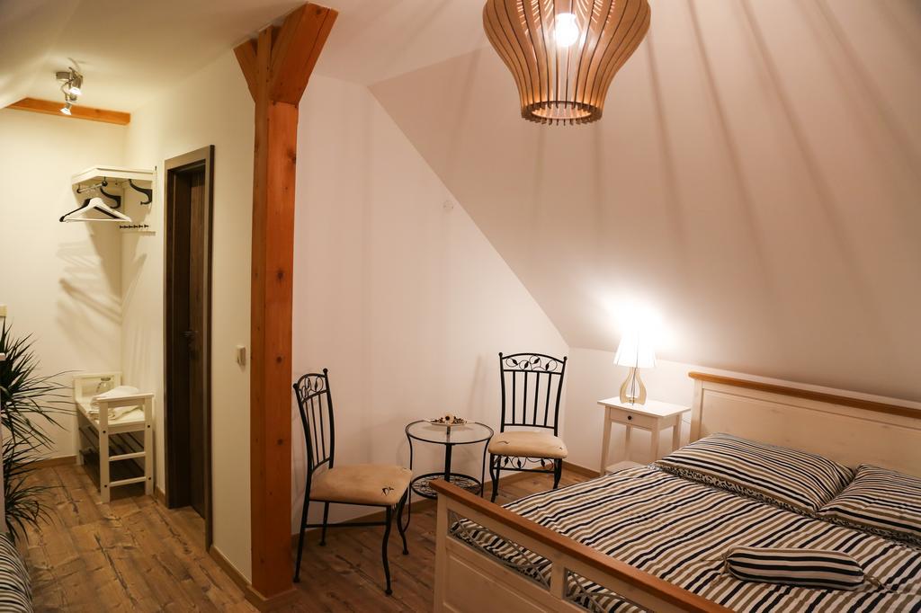 Penzion Recall Otel Troskovice Dış mekan fotoğraf
