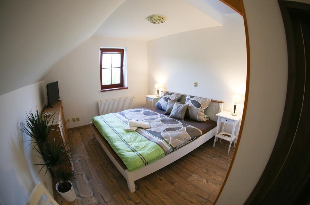 Penzion Recall Otel Troskovice Dış mekan fotoğraf