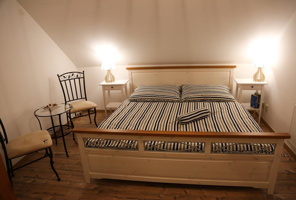 Penzion Recall Otel Troskovice Dış mekan fotoğraf