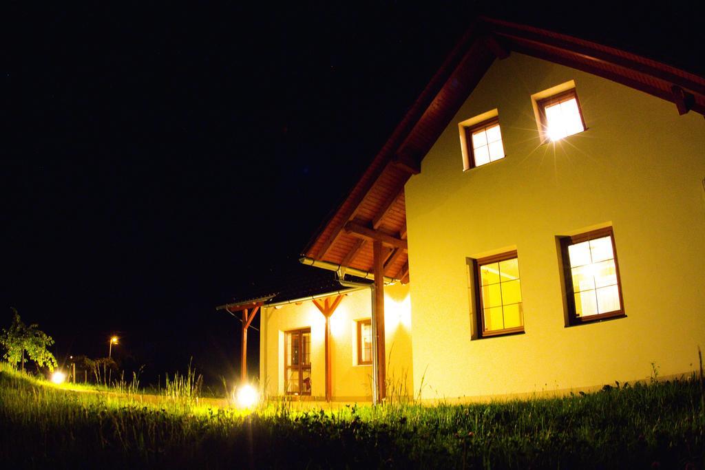 Penzion Recall Otel Troskovice Dış mekan fotoğraf
